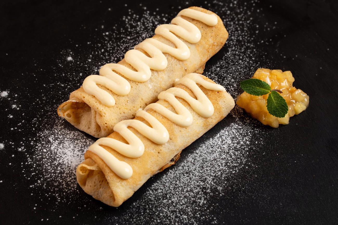 Clătite cu Măr & Cremă de Vanilie