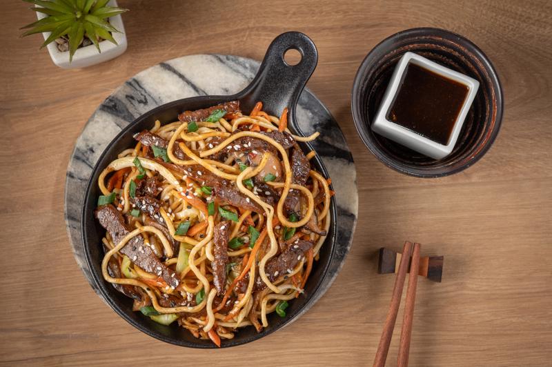 Noodles cu Vită