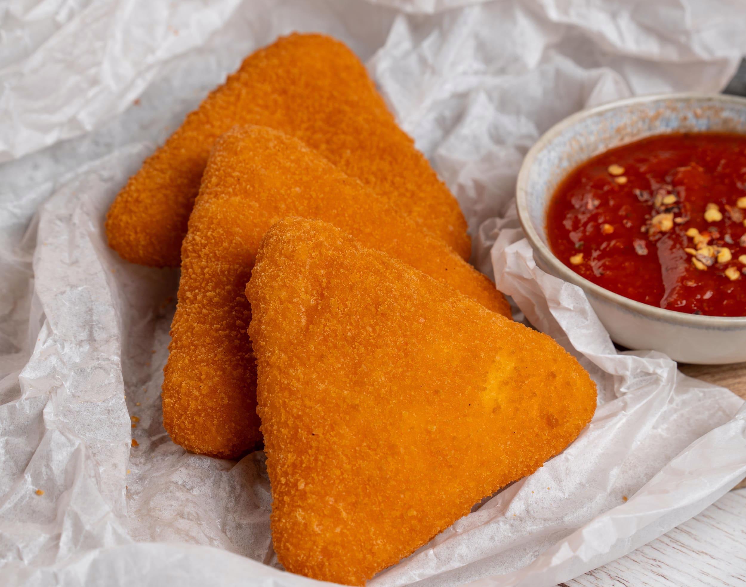 🔥 Pachet | 3 bucăți Cașcaval Pane + Sos Gratuit
